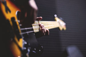 3-piece-canvas-print-guitar-player