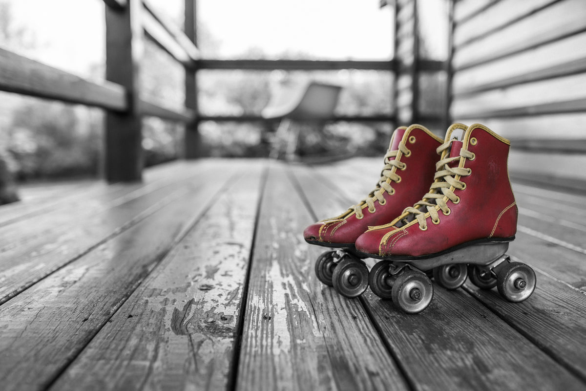 3-piece-canvas-print-retro-roller-skates