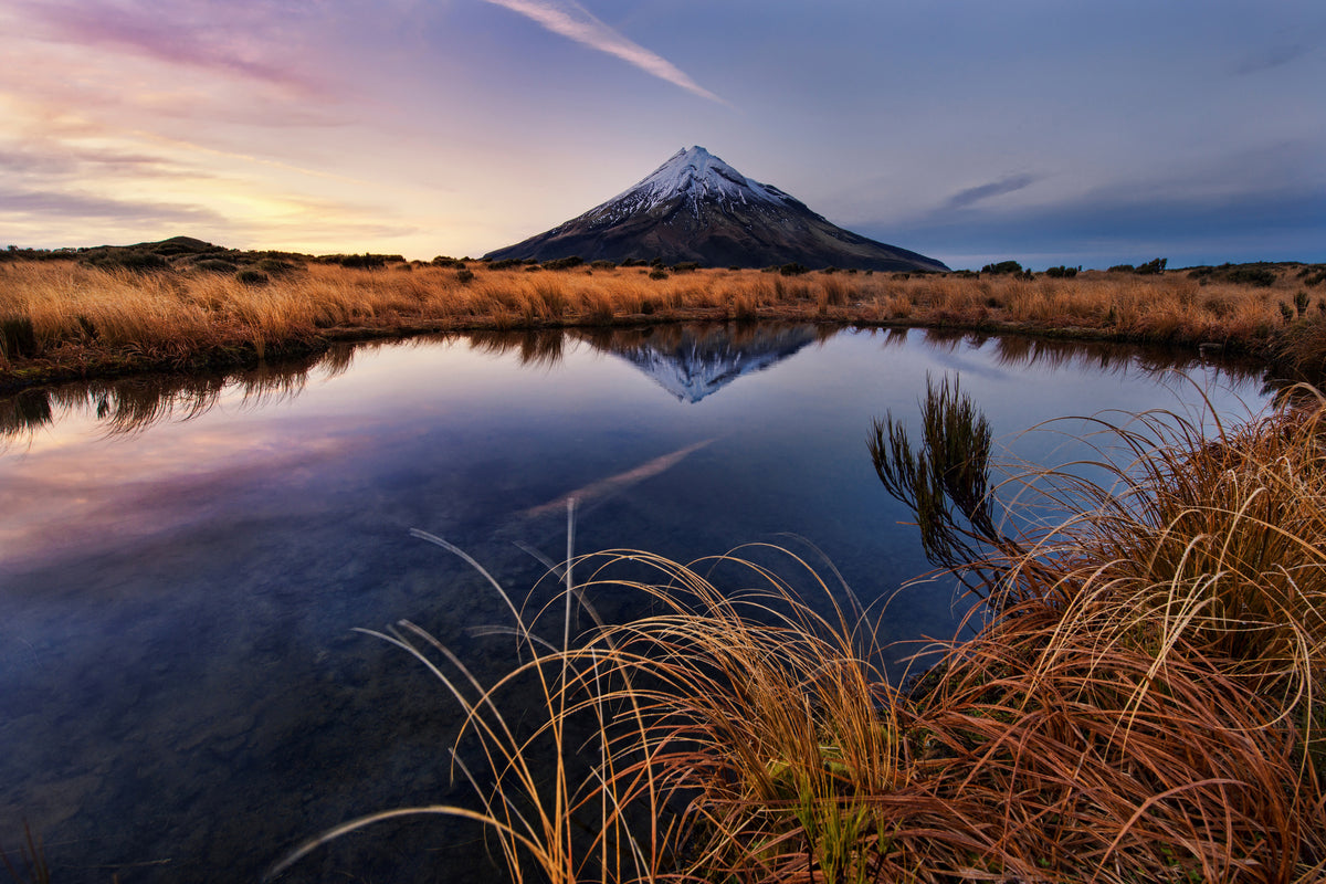 canvas-print-mount-taranaki-morning-breeze-x