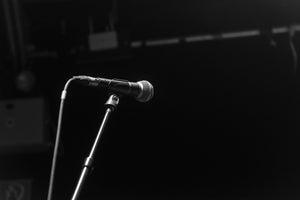 3-piece-canvas-print-on-stage