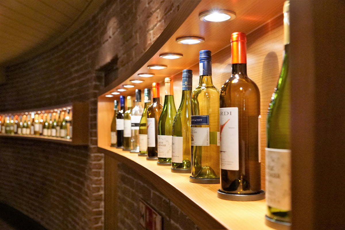 canvas-print-in-the-wine-bar