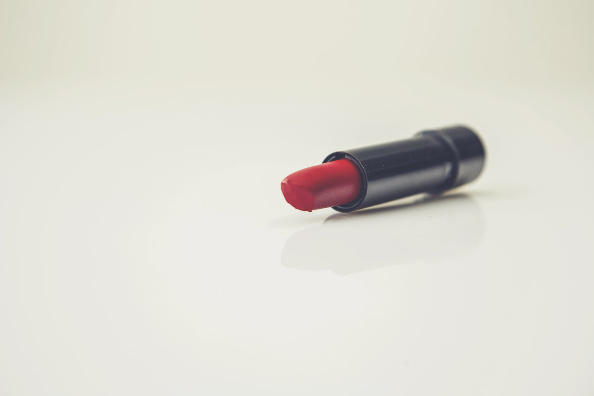 3-piece-canvas-print-the-lipstick
