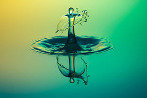 poster-print-the-fascinating-drop-of-water