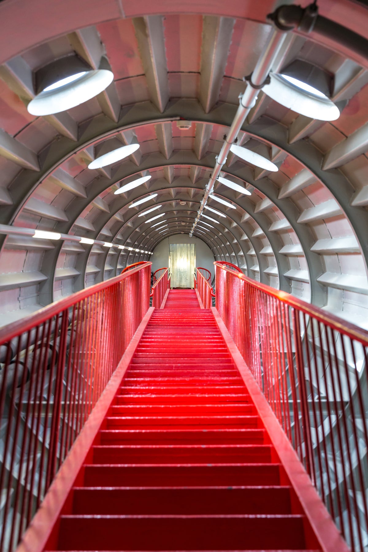 canvas-print-futuristic-staircase