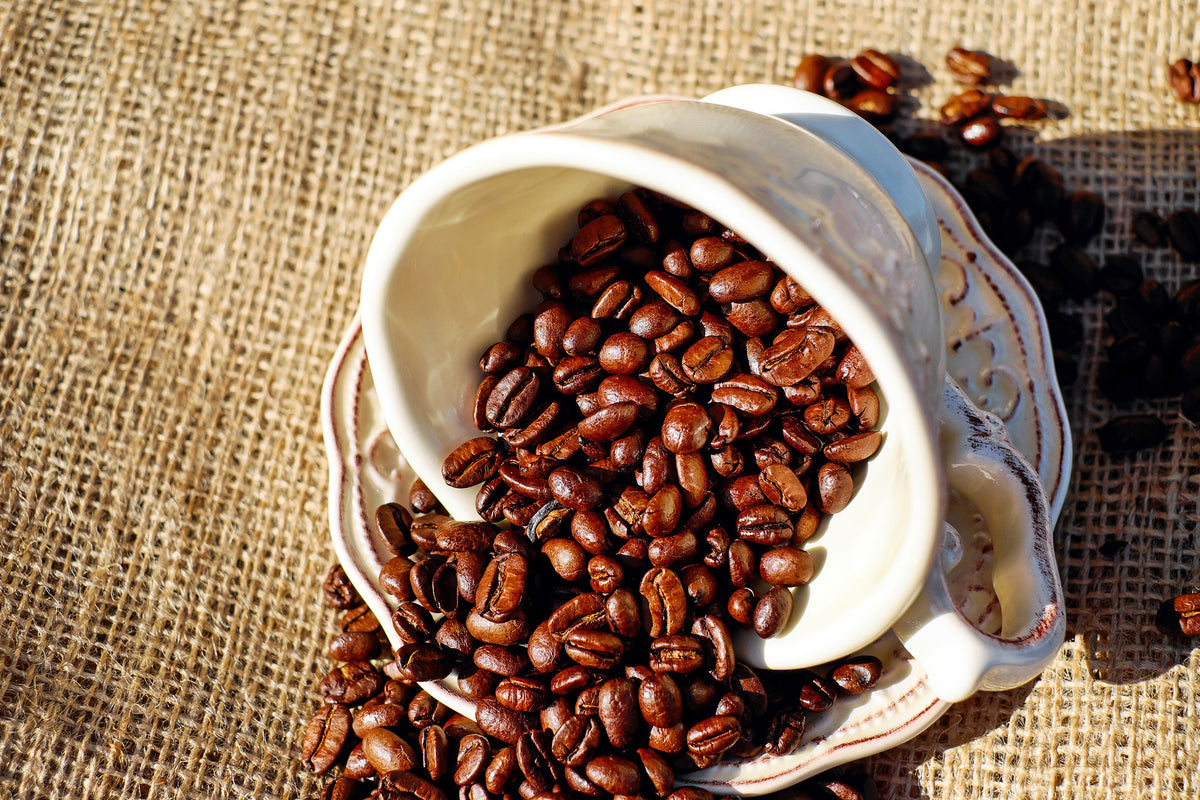 acrylic-print-coffee-beans-in-the-cup
