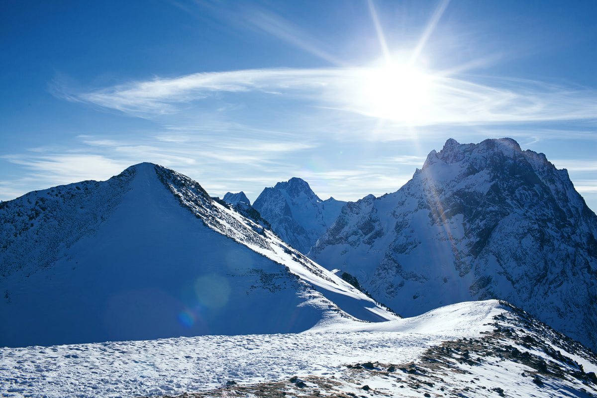 framedcanvas-print-the-mountain-in-snow