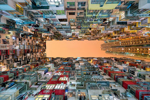 aluminium-print-crowded-spaces