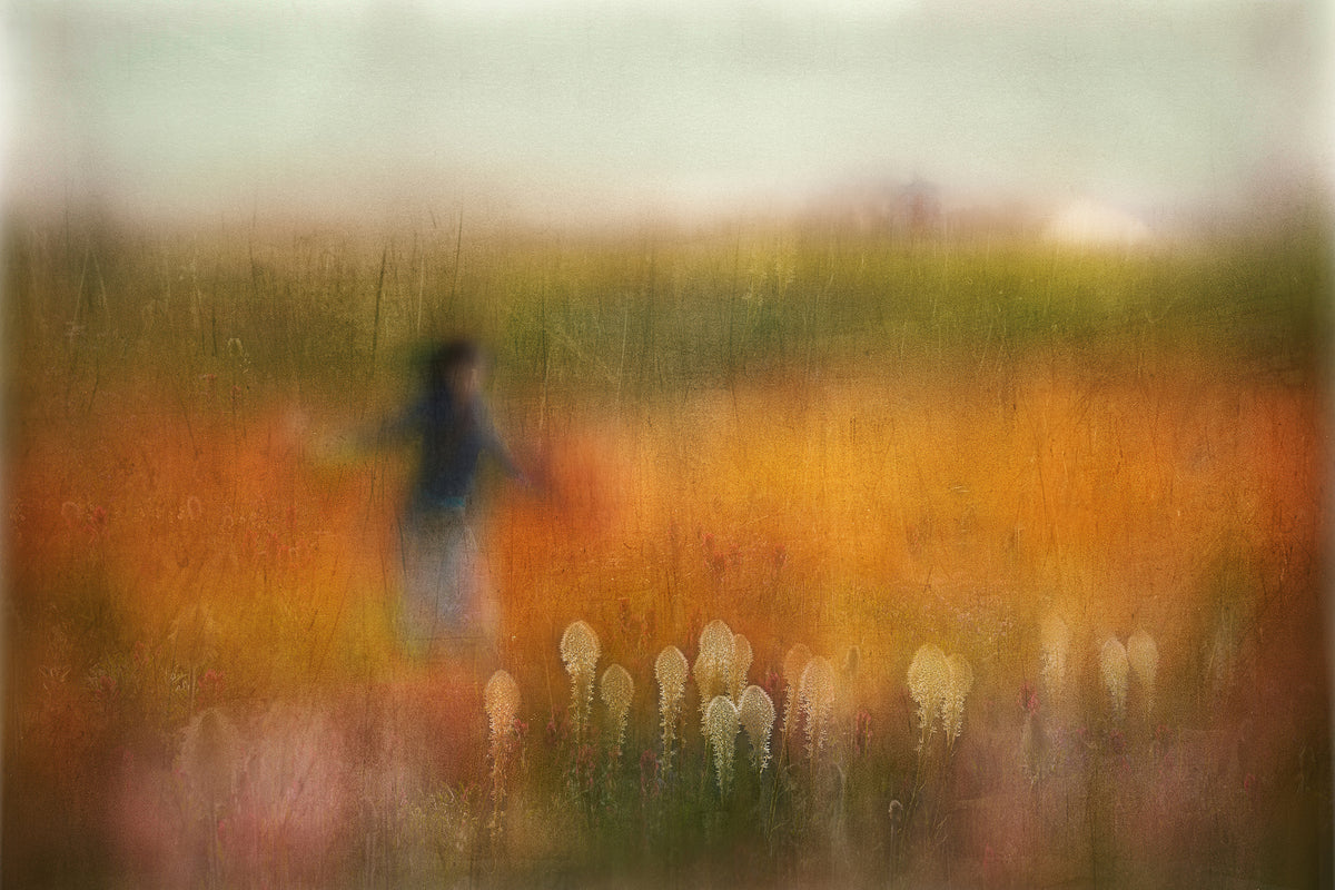 poster-print-a-girl-and-bear-grass