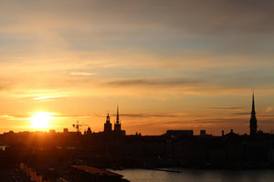 3-piece-aluminium-print-city-in-the-evening-light