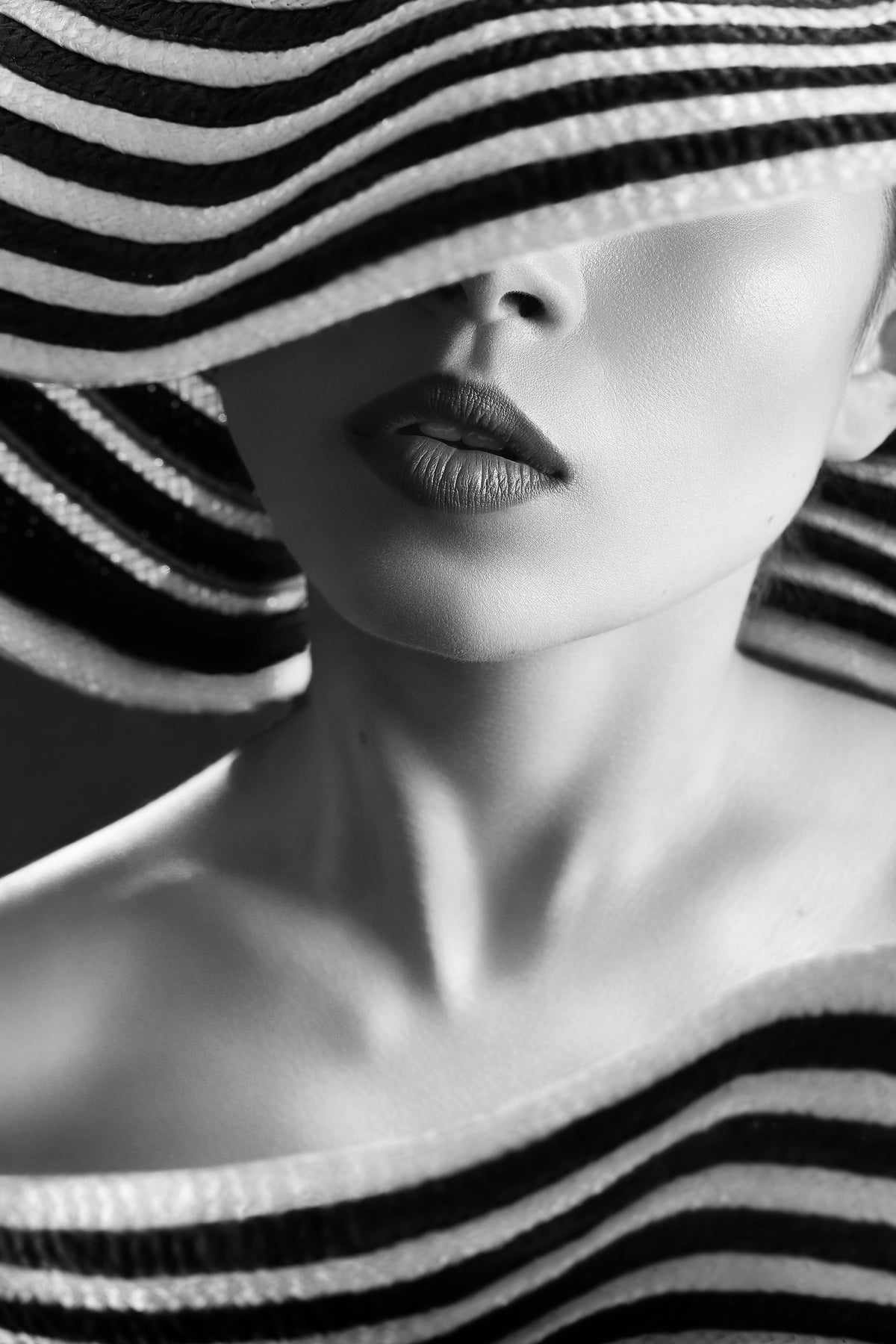 acrylic-print-hat-x