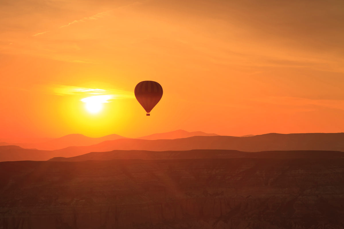 framedposter-print-hot-air-balloon-at-sunset