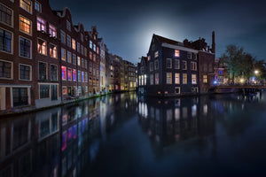 framedcanvas-print-moonlight-over-amsterdam