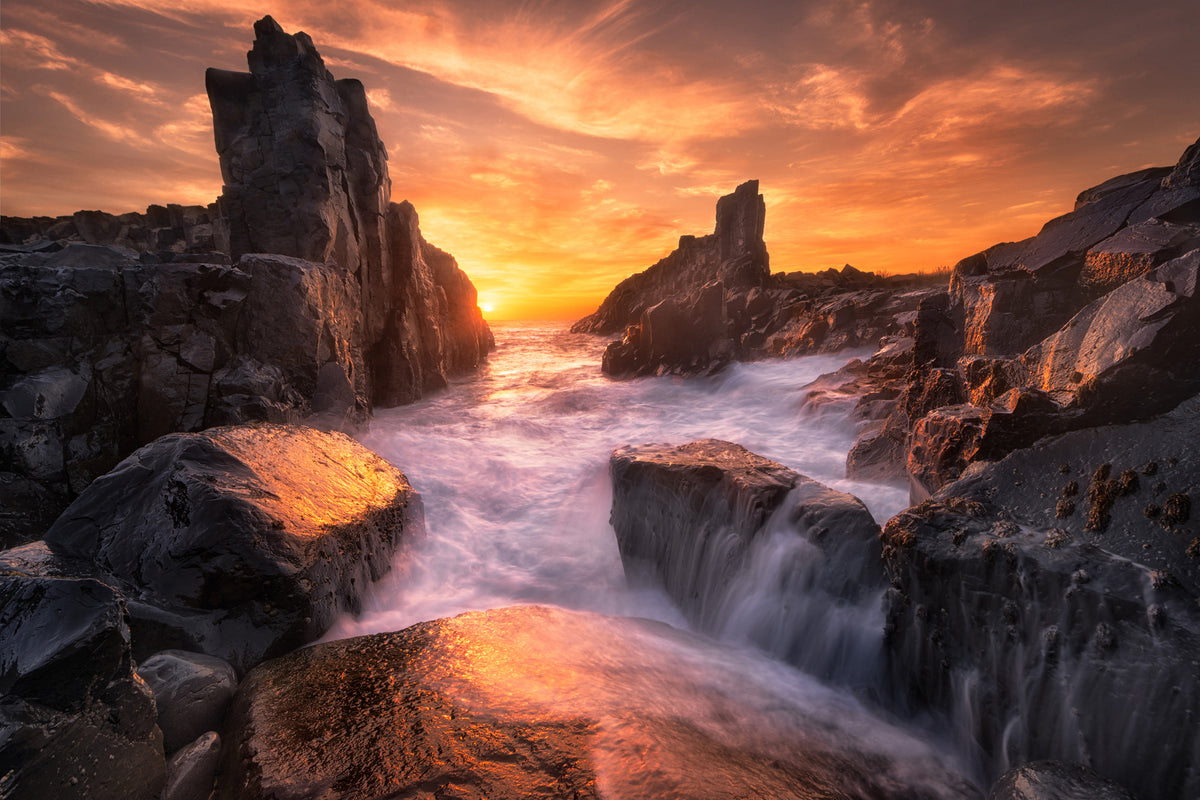 modern-3-piece-canvas-print-the-edge-of-the-world