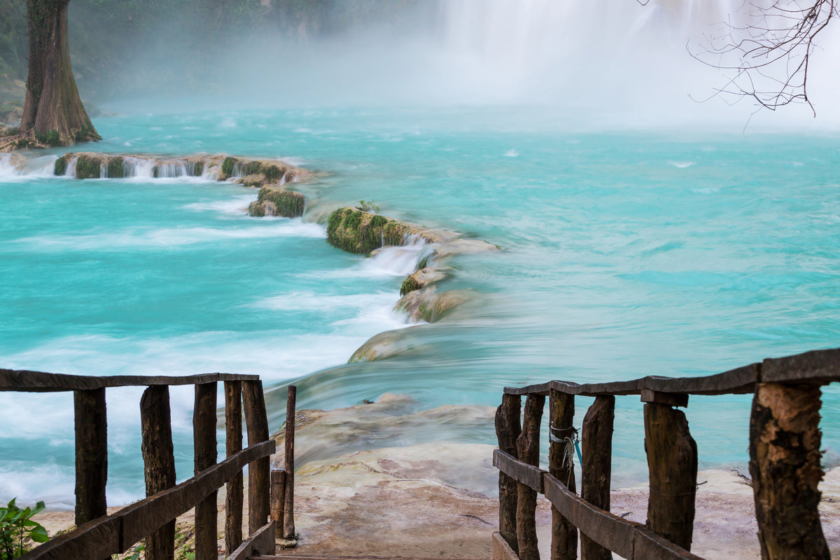 aluminium-print-house-at-waterfall