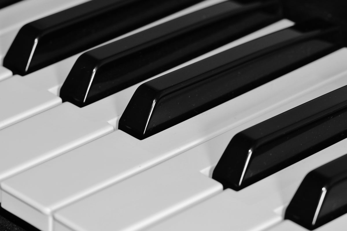 modern-3-piece-acrylic-print-piano-keys-xl
