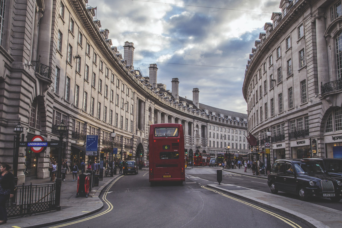 3-piece-aluminium-print-typical-london