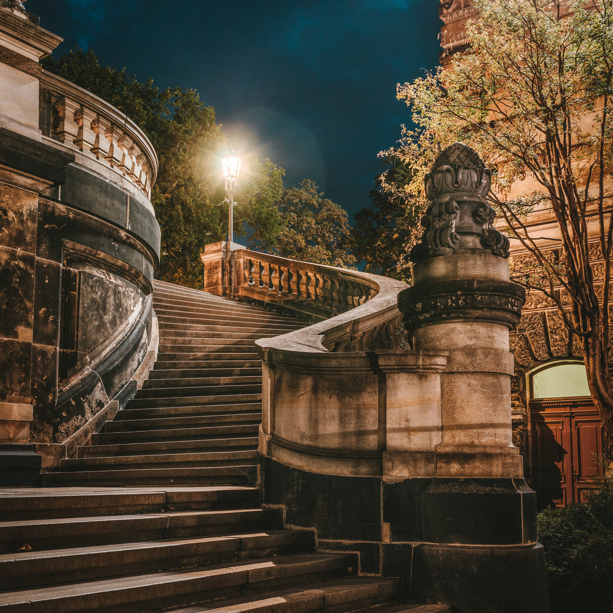 canvas-print-at-night-in-dresden