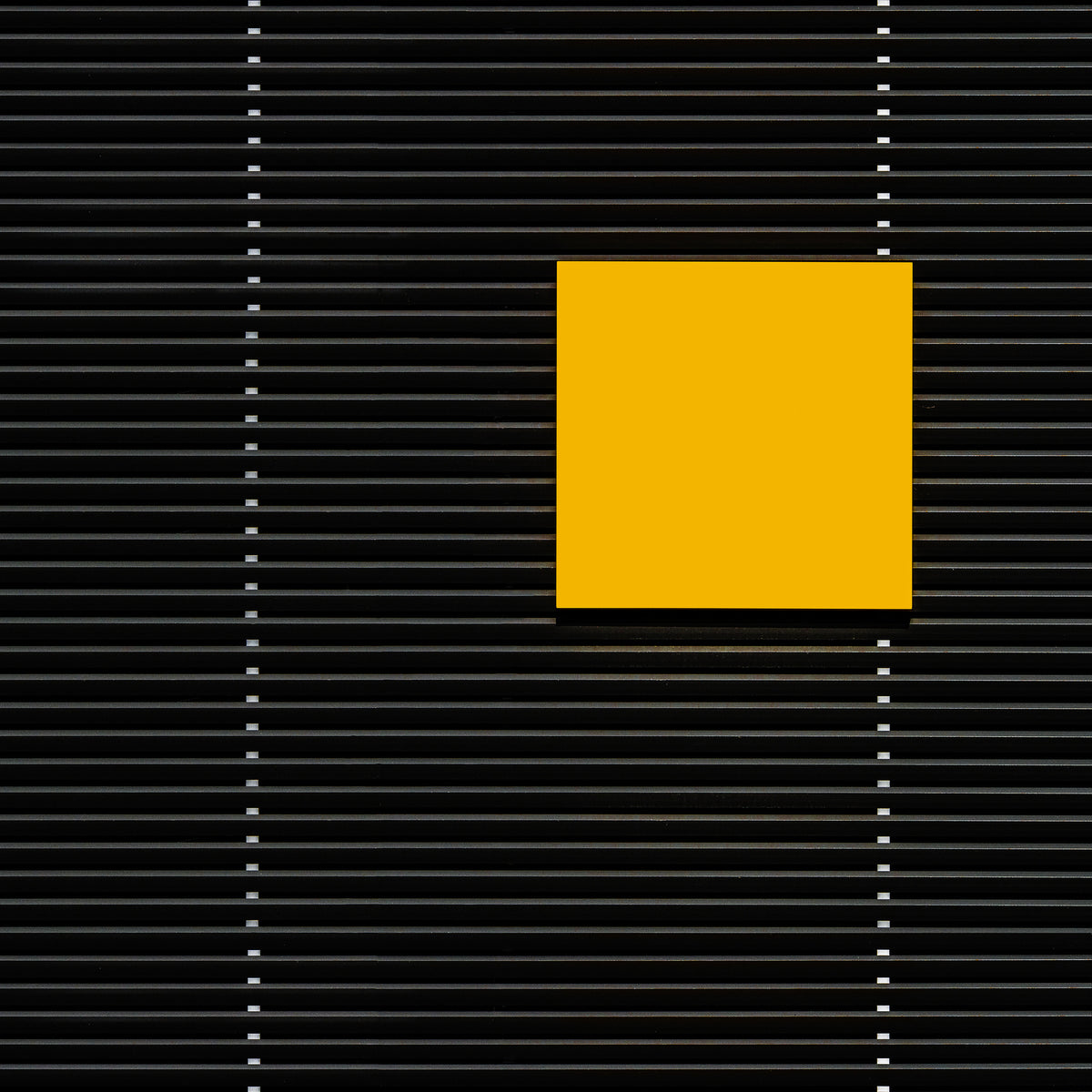 aluminium-print-yellow-square
