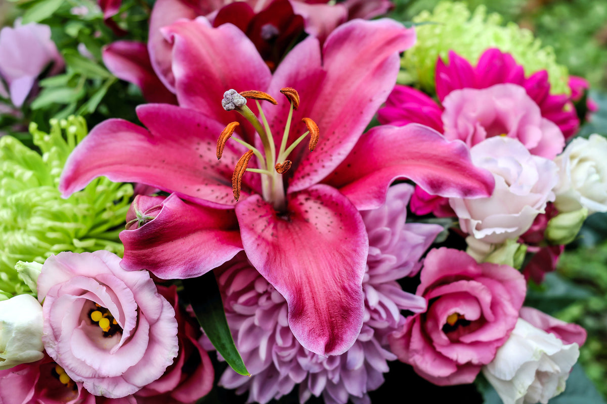 framedposter-print-bouquet-with-lily