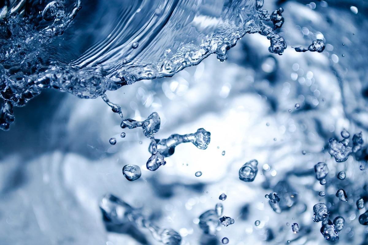 3-piece-aluminium-print-moving-water