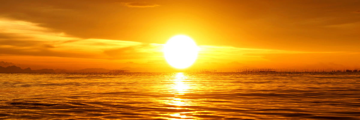 panoramic-acrylic-print-glowing-sunset-on-the-water-panorama