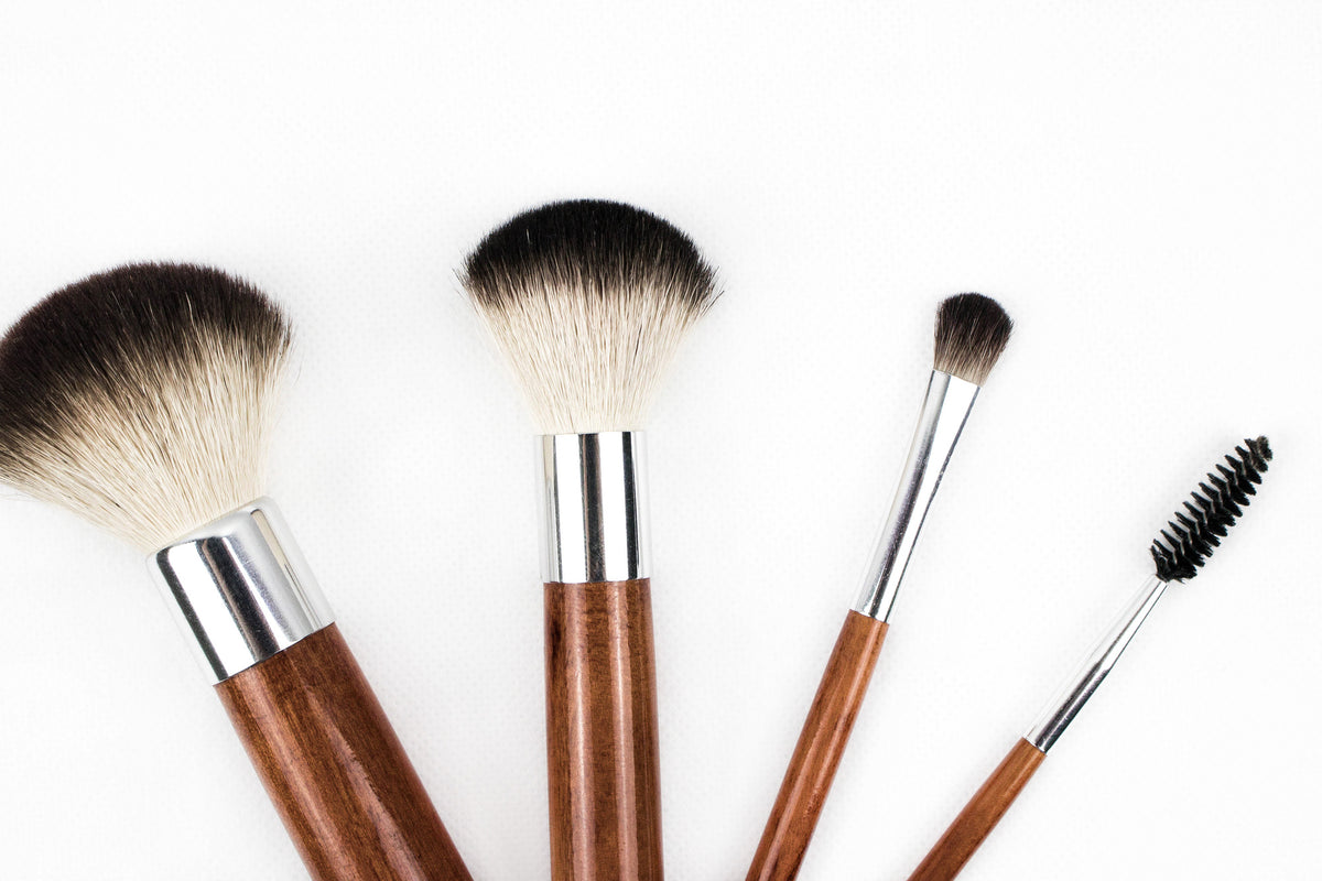 3-piece-canvas-print-make-up-brush