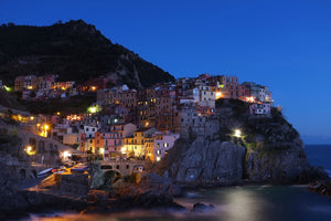poster-print-at-night-in-cinque