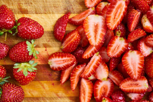 3-piece-aluminium-print-fresh-strawberries