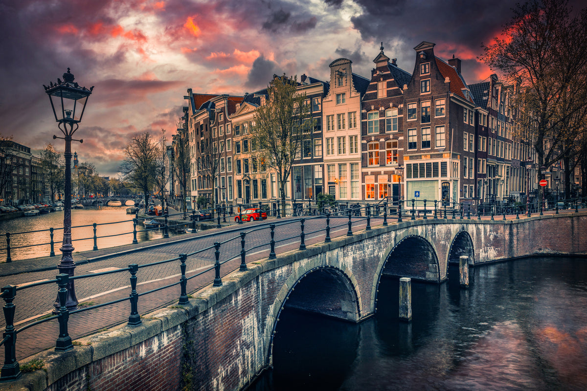 framedcanvas-print-amsterdam-xvh