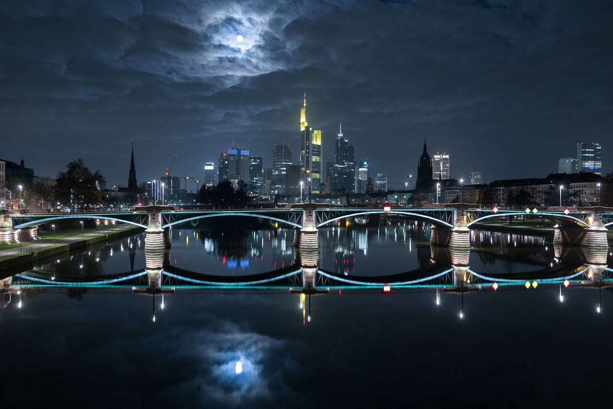 canvas-print-frankfurt-at-full-moon