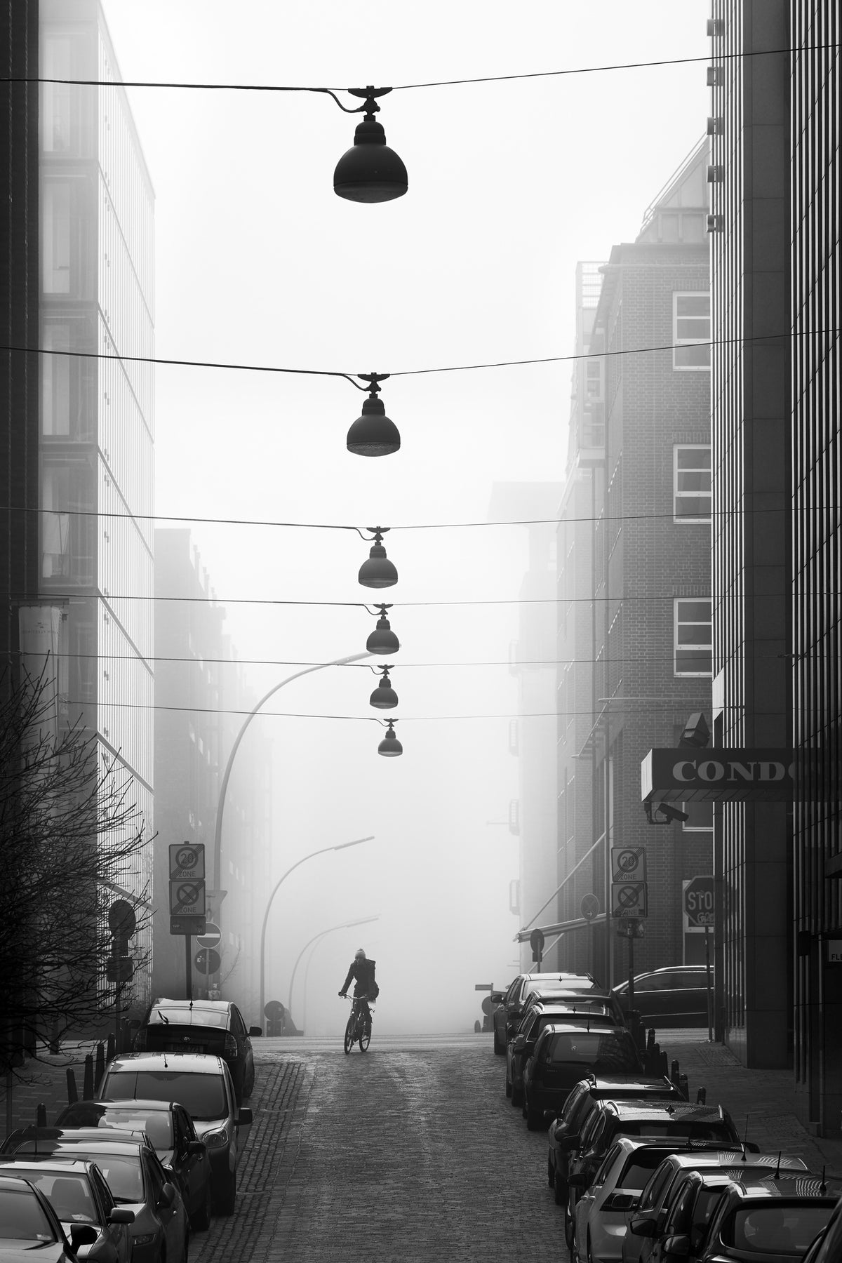 framedcanvas-print-streets-of-hamburg