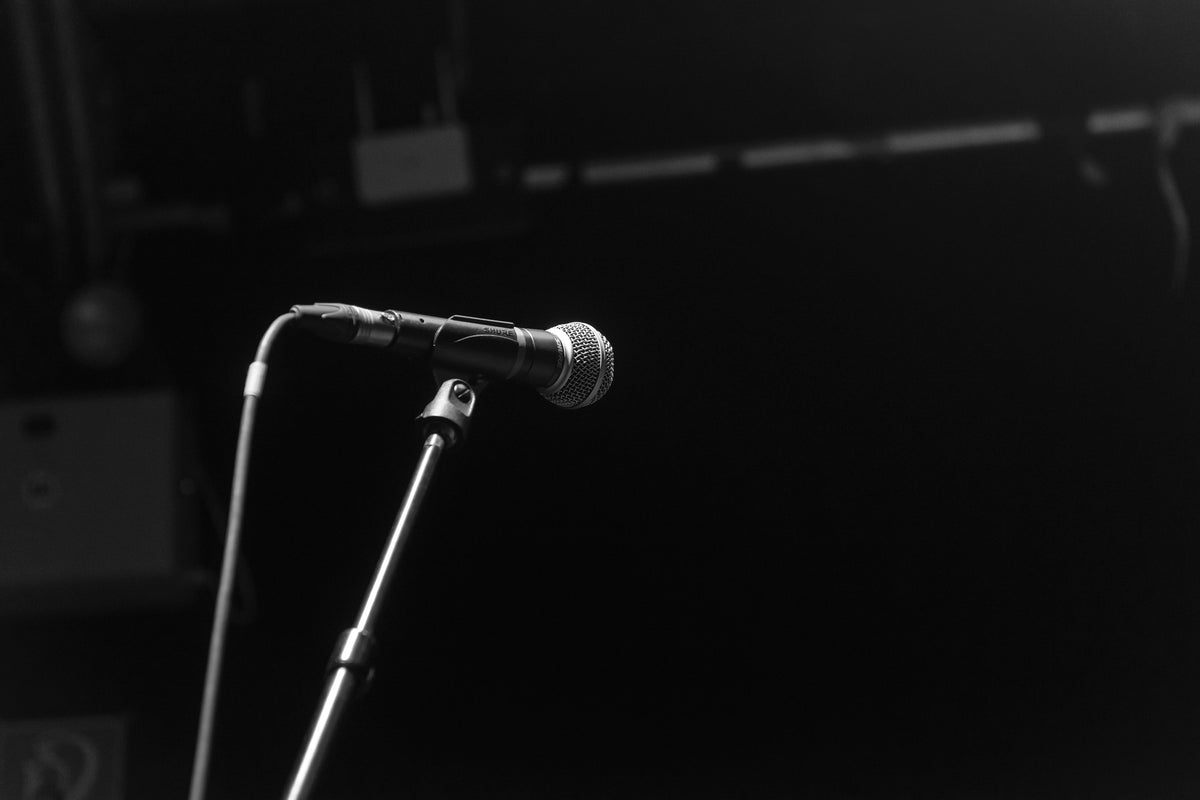 3-piece-acrylic-print-on-stage