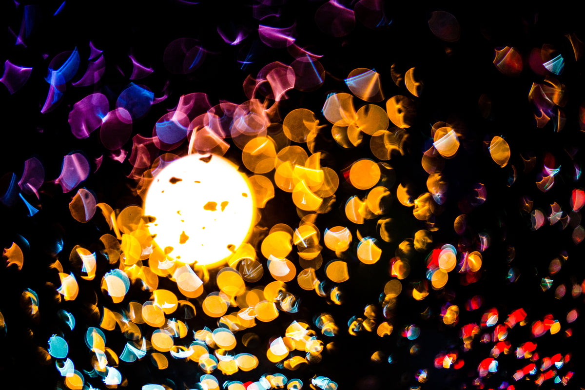 canvas-print-abstract-play-of-light-in-color