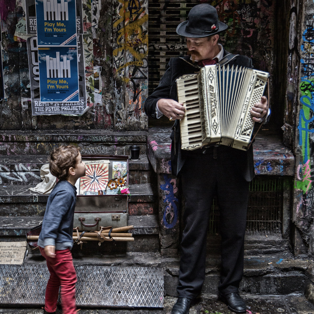 4-piece-canvas-print-the-busker-and-the-boy